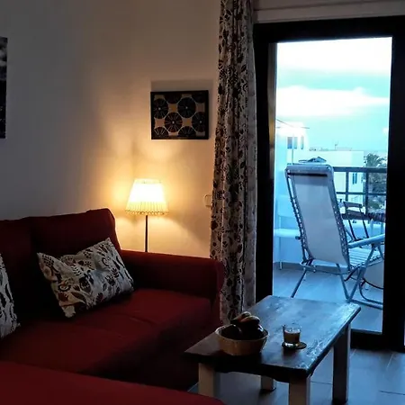 Aqua Sunrise & Sea Views Appartamento *