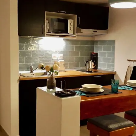 Aqua Sunrise & Sea Views Appartamento *